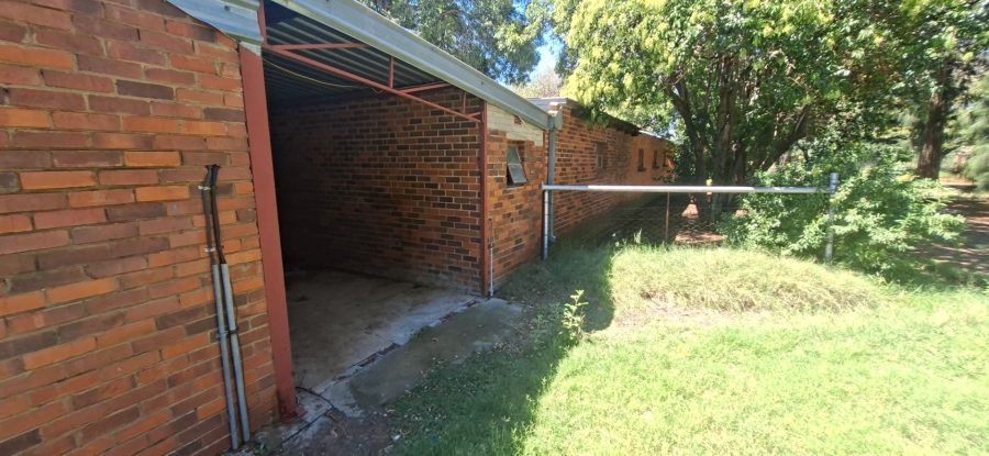 4 Bedroom Property for Sale in Roodewal Free State